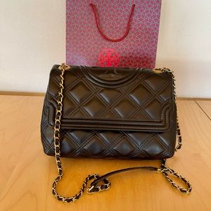 Black shoulder convertible shoulder bag